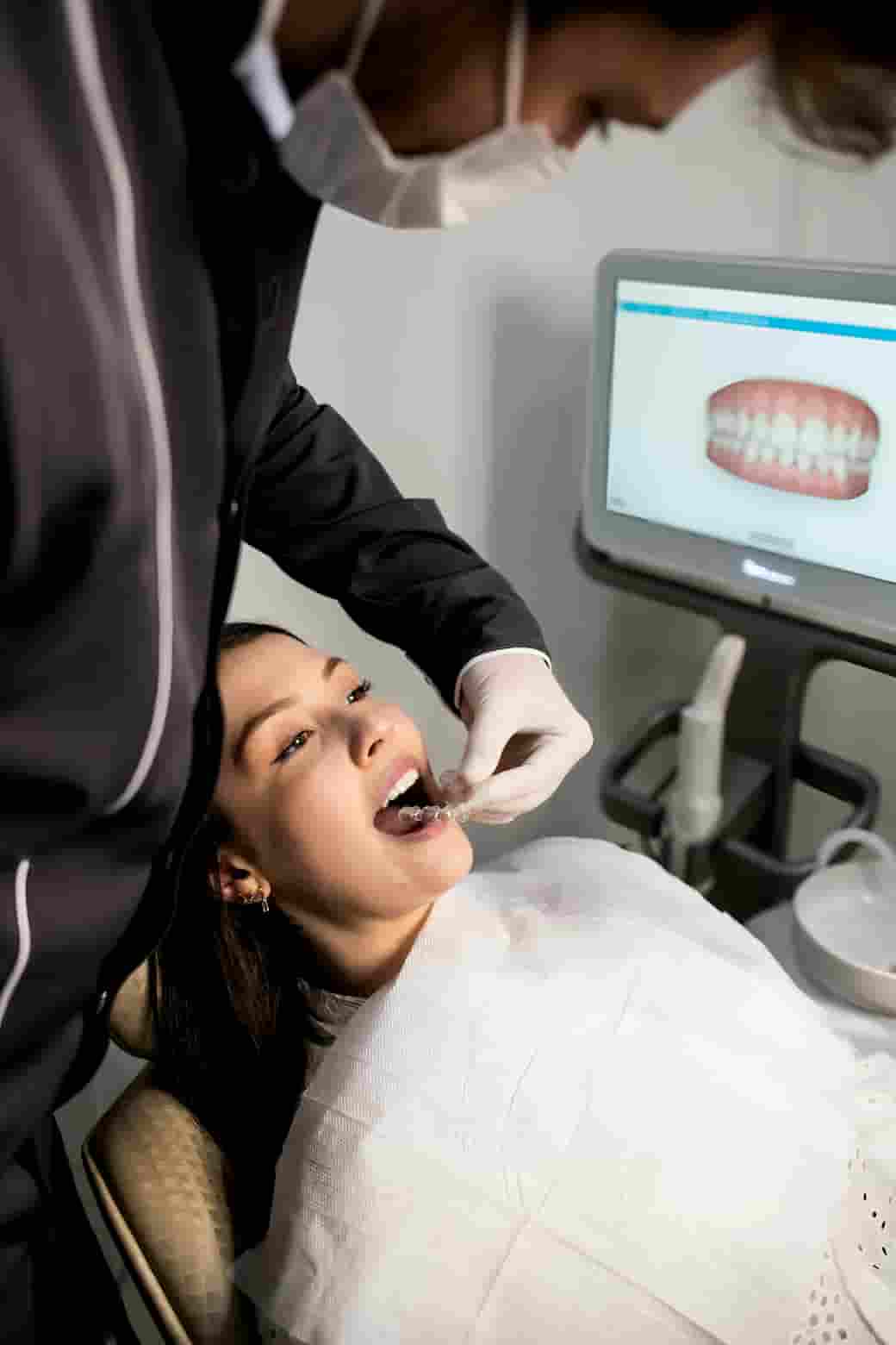 Patient adulte en consultation d'orthodontie — Dr Misino Agen